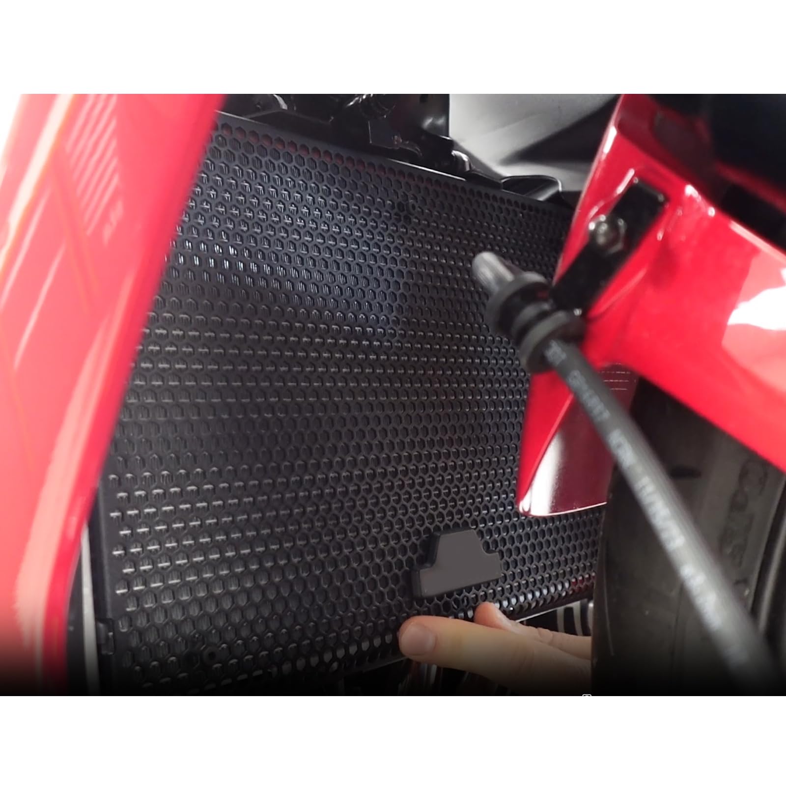 Amazon | バイク用 ラジエーターガードCBR650R/E-Clutch CB650R/E